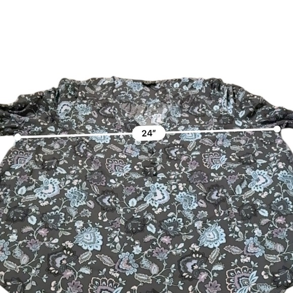 Torrid Harper Floral Blouse Size 2X Gray Purple Blue Short Sleeve V-Neck Boho - Picture 6 of 7